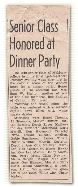 Senior Class Honored at Dinner Party